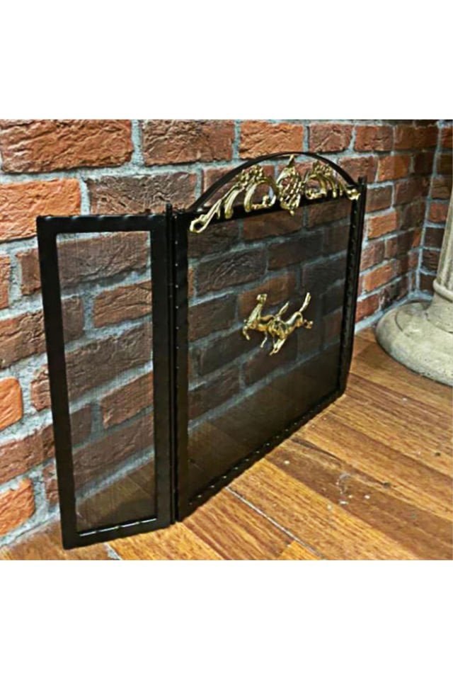 At Desenli Şömine Siperlik